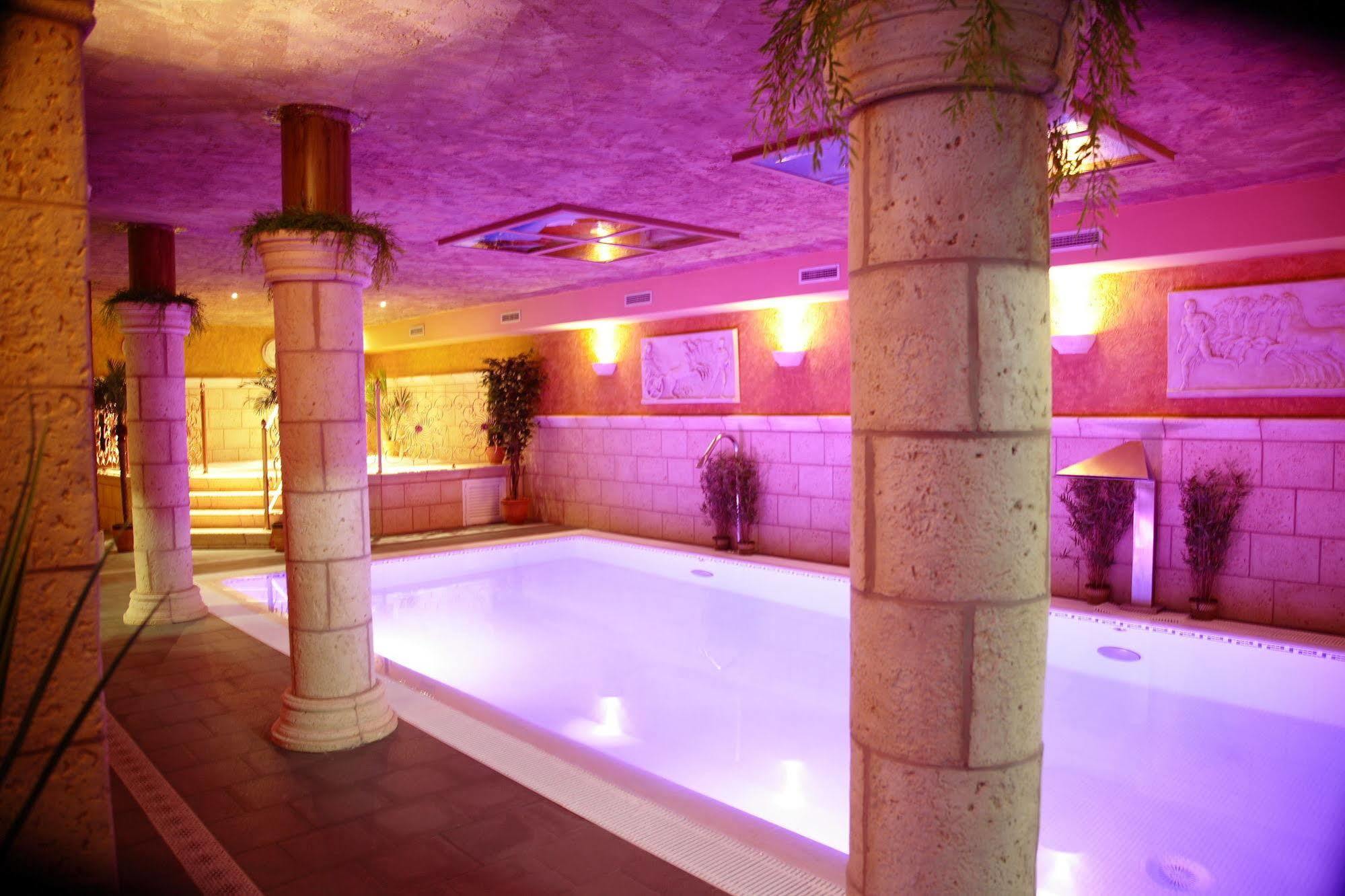 Posada-Spa Privilegio De Vara 노하 외부 사진